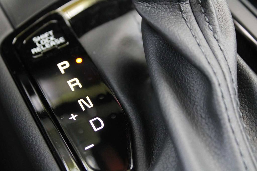 New 2025 Kia K5 LXS image 31