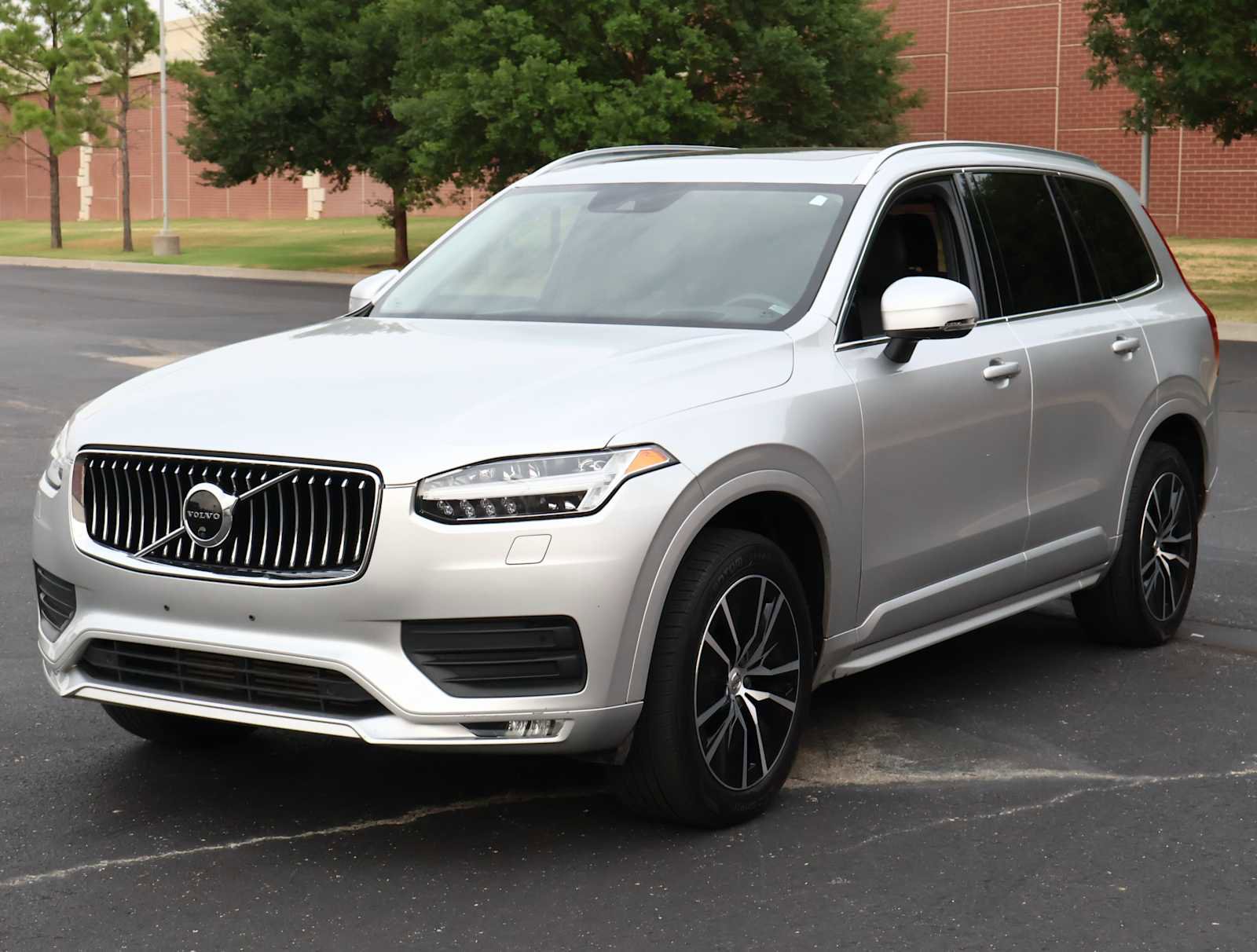 Used 2020 Volvo XC90 T6 Momentum image 34