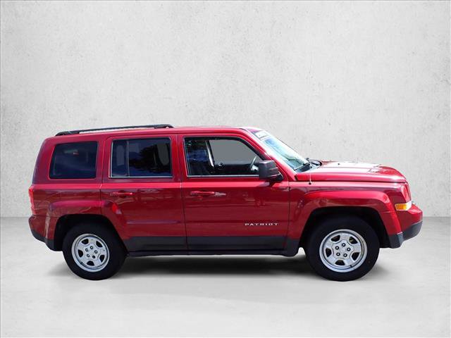 Used 2015 Jeep Patriot Sport w/ Power Value Group FWD image 5