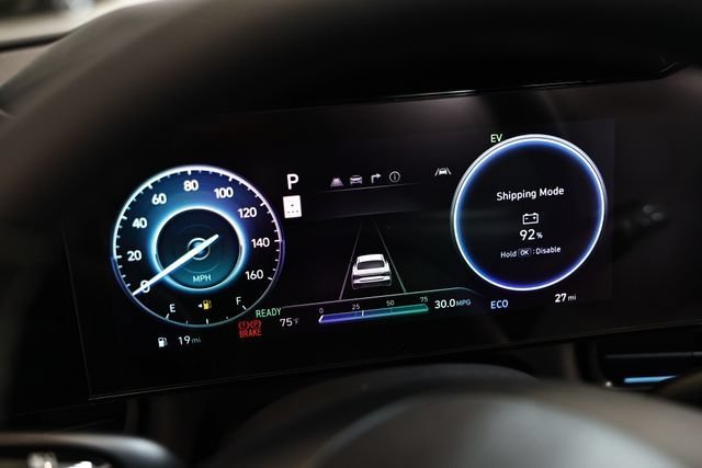 New 2026 Hyundai Elantra Limited FWD image 12