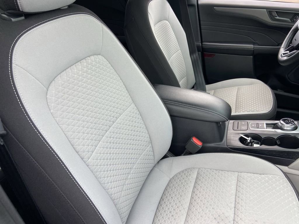 Used 2023 Ford Escape Active w/ Cold Weather Package image 23