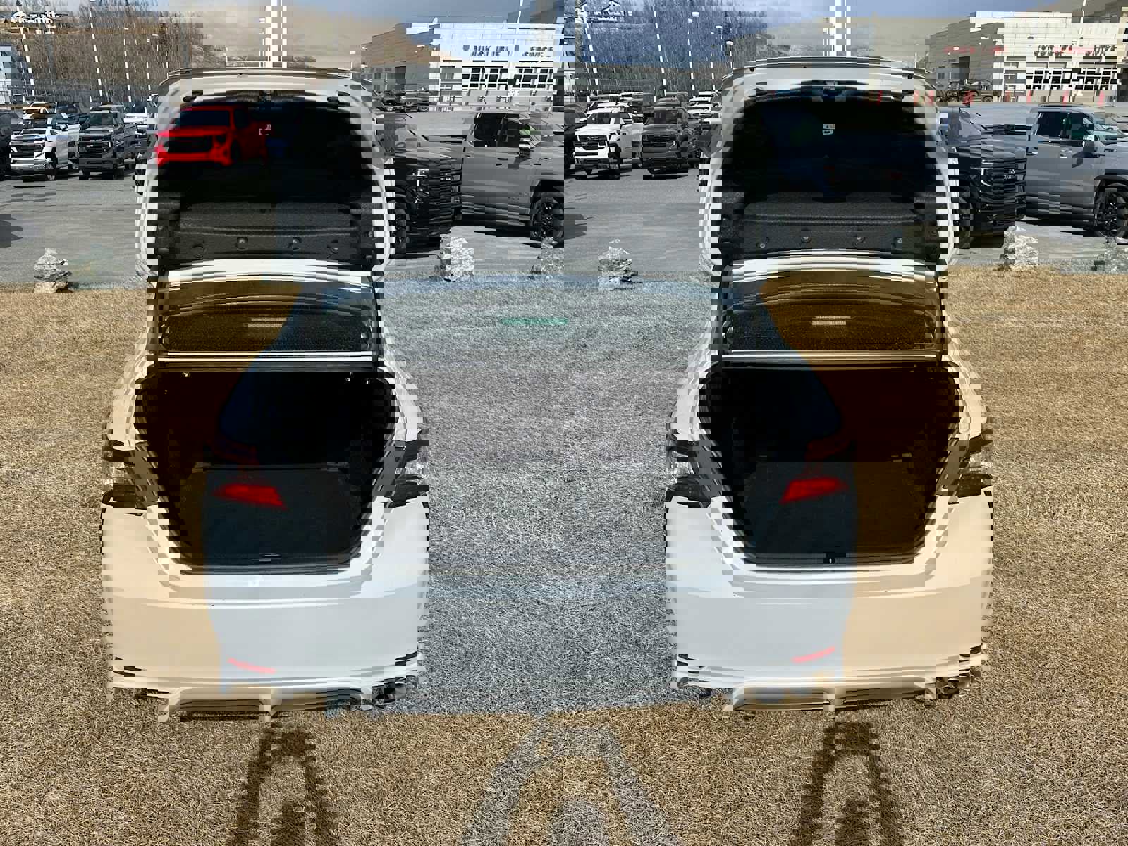 Used 2023 Toyota Camry SE image 15