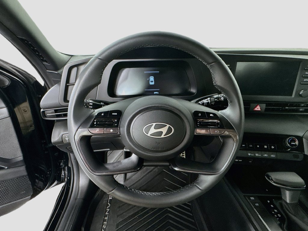 Certified 2026 Hyundai Elantra Sport FWD image 11