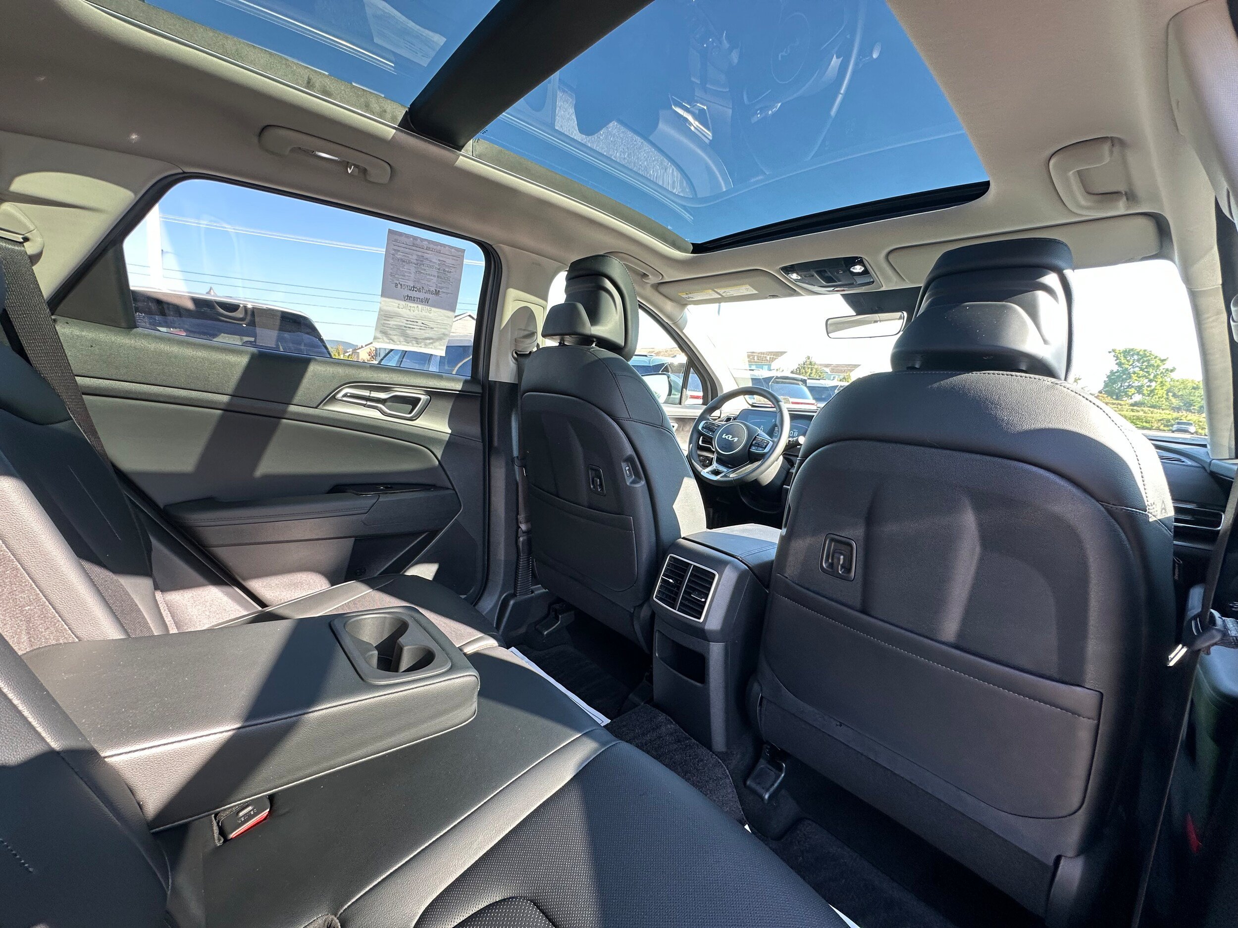 Used 2025 Kia Sportage EX w/ Premium Package AWD/4WD image 14