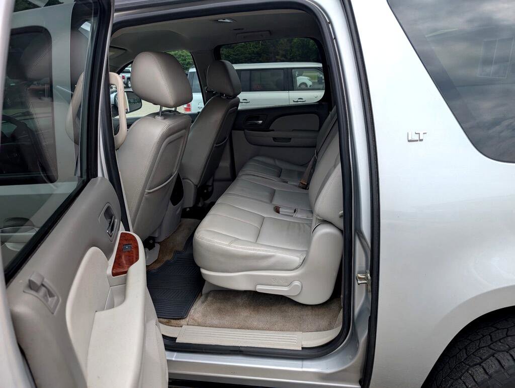 Used 2012 Chevrolet Suburban LT w/ Luxury Package image 13