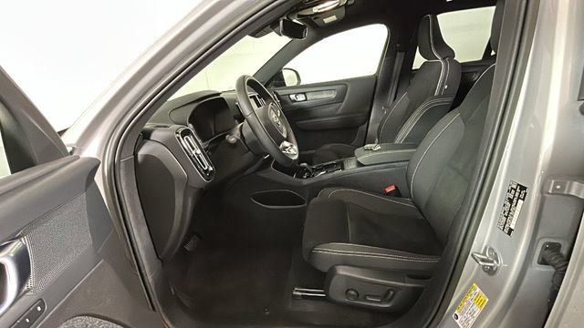 Used 2023 Volvo XC40 Recharge Plus AWD/4WD image 12