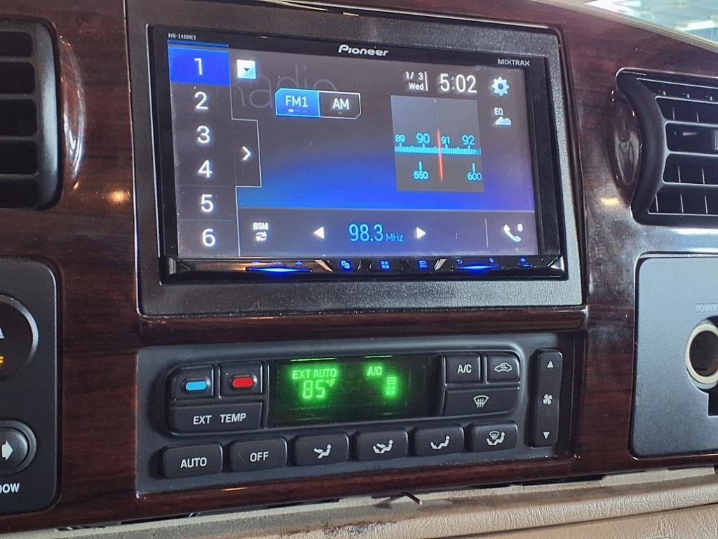 Used 2005 Ford F250 Lariat image 22