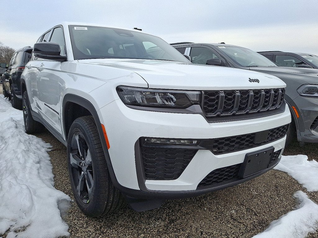 New 2026 Jeep Grand Cherokee Limited w/ Limited Altitude Package image 3