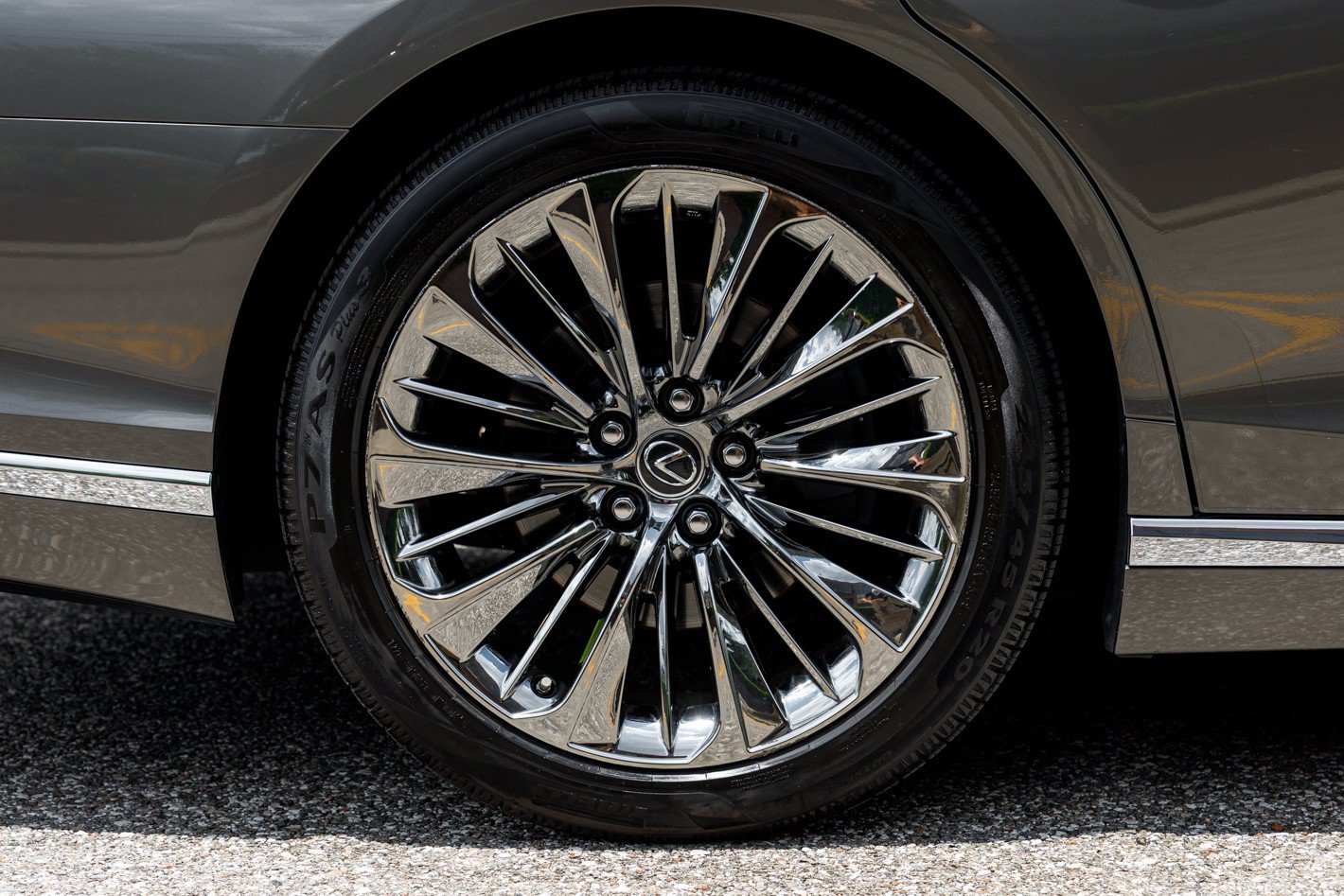 Used 2020 Lexus LS 500 w/ Interior Upgrade Package RWD image 8