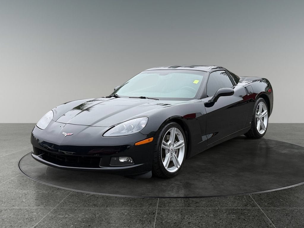 Used 2008 Chevrolet Corvette Coupe RWD image 3