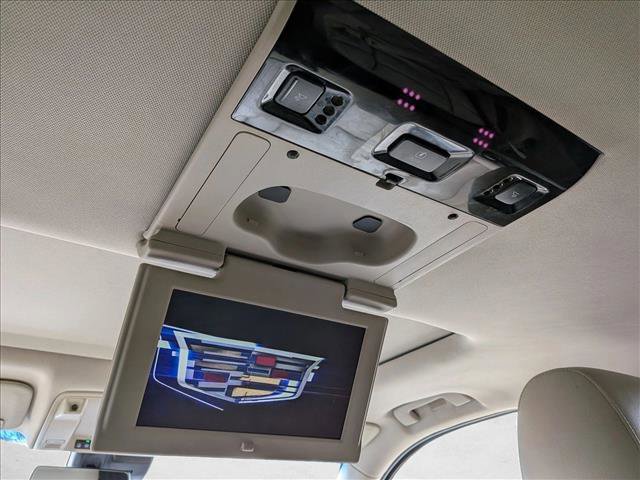 Used 2020 Cadillac Escalade ESV Premium Luxury image 20