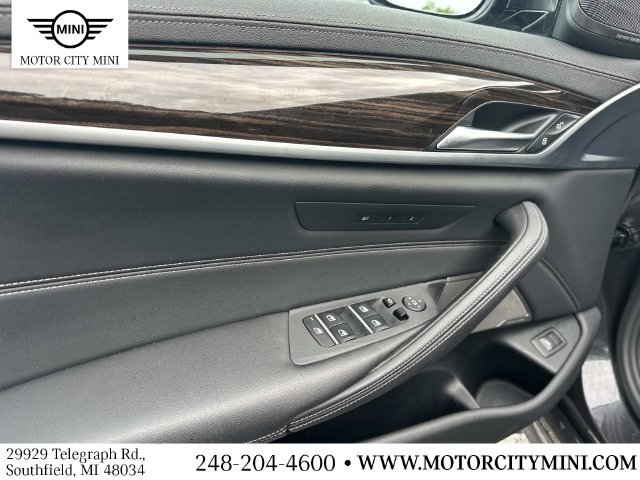 Used 2021 BMW M550i xDrive w/ Premium Package AWD/4WD image 18