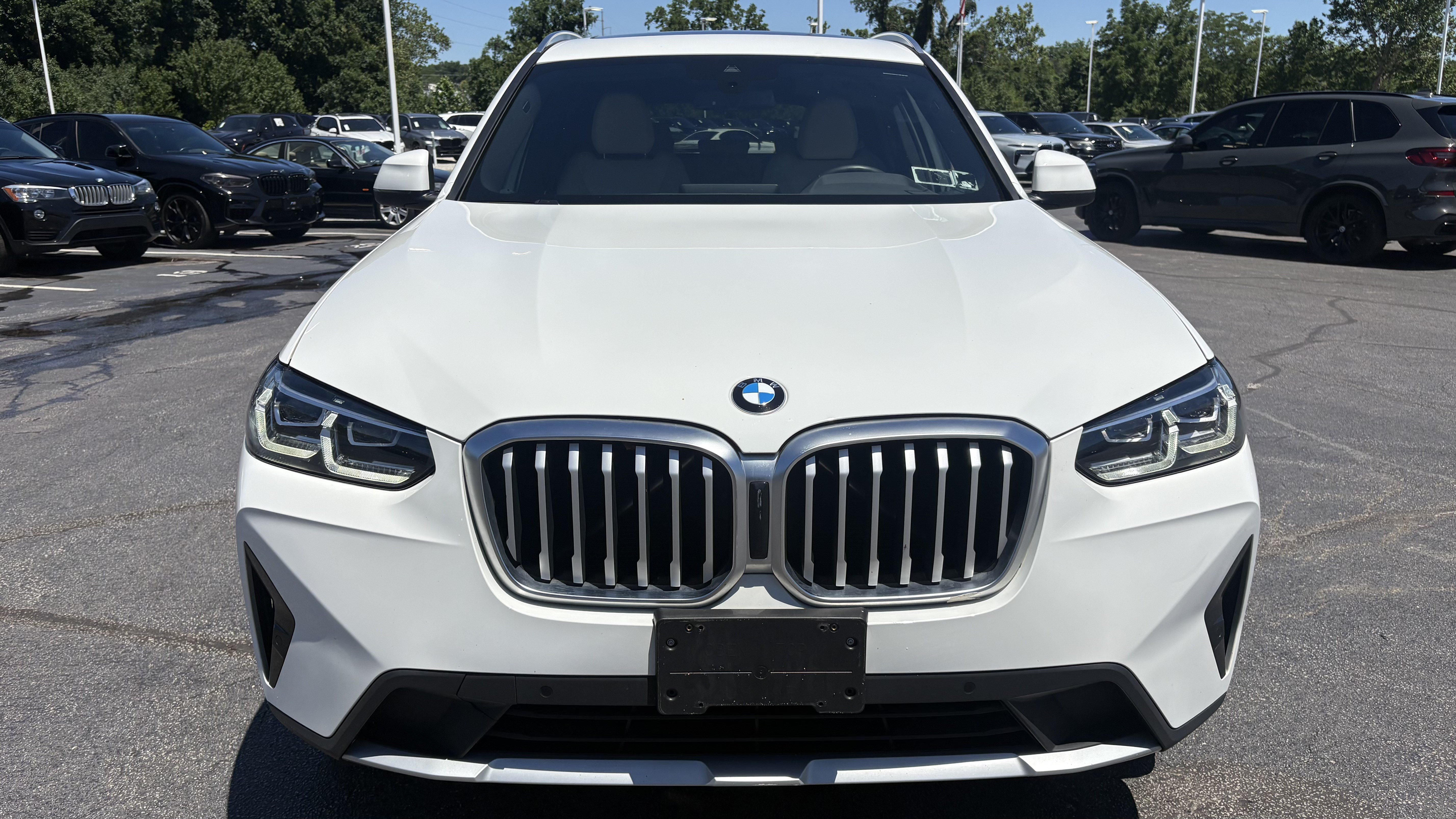 Used 2023 BMW X3 xDrive30i w/ Convenience Package AWD/4WD image 3