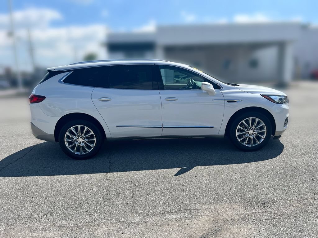 Used 2020 Buick Enclave Premium w/ Sun and Sites Package AWD/4WD image 9