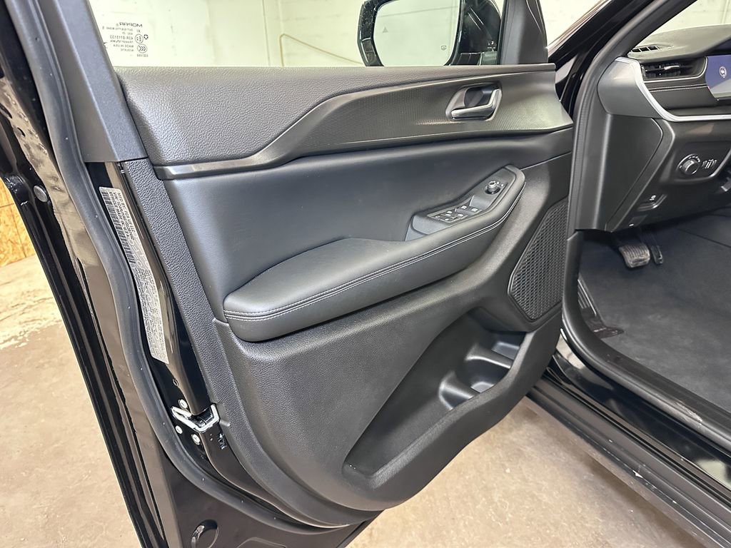 New 2025 Jeep Grand Cherokee Laredo image 17