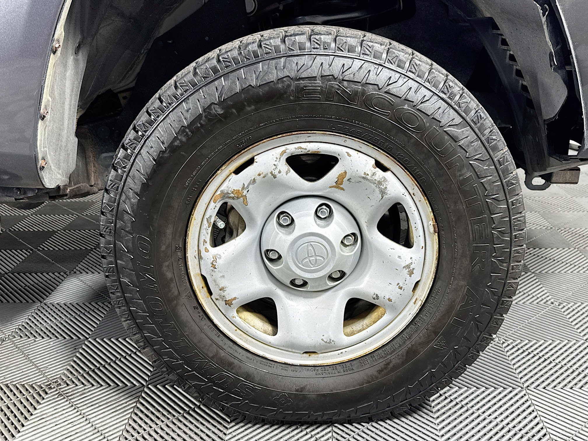 Used 2020 Toyota Tacoma SR image 28