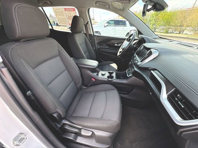 Used 2024 GMC Terrain SLE AWD/4WD image 26