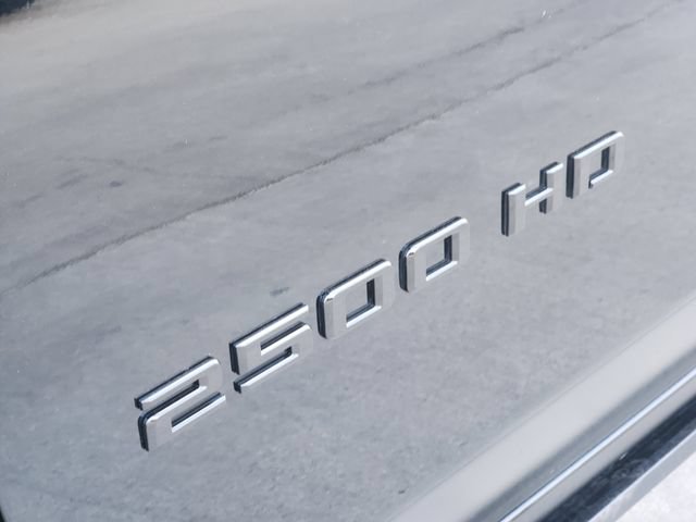 Used 2025 Chevrolet Silverado 2500 ZR2 w/ Technology Package AWD/4WD image 9