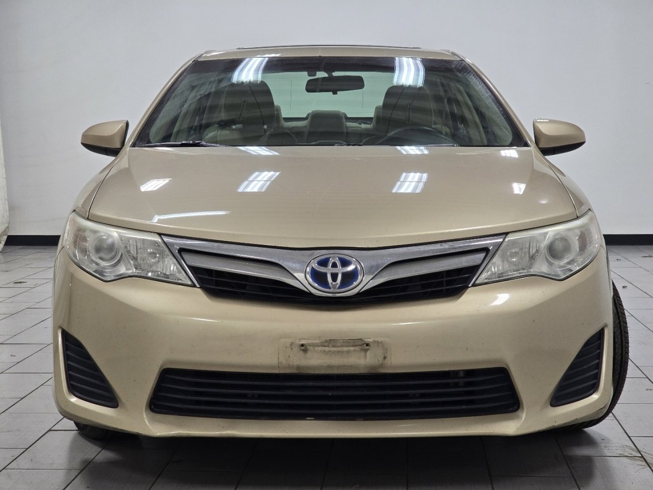 Used 2012 Toyota Camry LE image 9