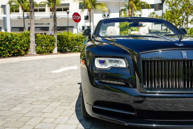 Used 2018 Rolls-Royce Dawn image 6
