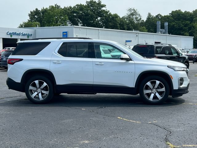 Certified 2023 Chevrolet Traverse LT w/ LT Premium Package AWD/4WD image 33