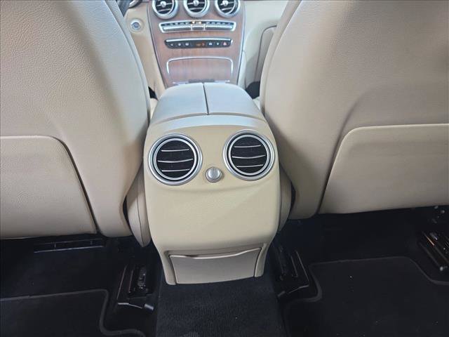 Used 2020 Mercedes-Benz GLC 300 image 13
