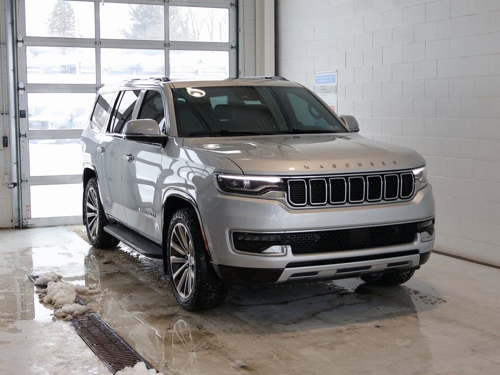 Used 2022 Jeep Wagoneer Series II w/ Premium Group I image 2