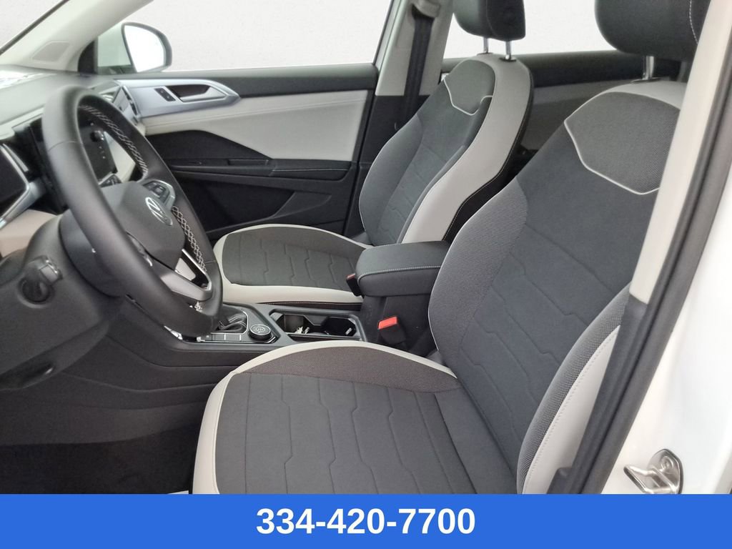 New 2025 Volkswagen Taos SE image 12