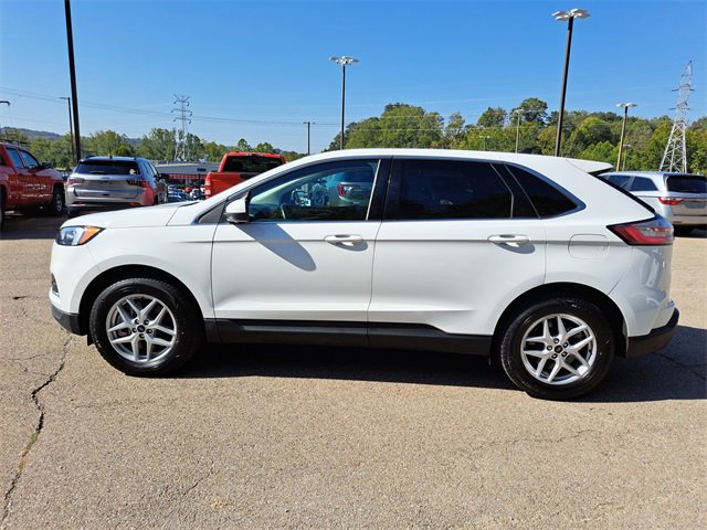 Used 2024 Ford Edge SEL image 2