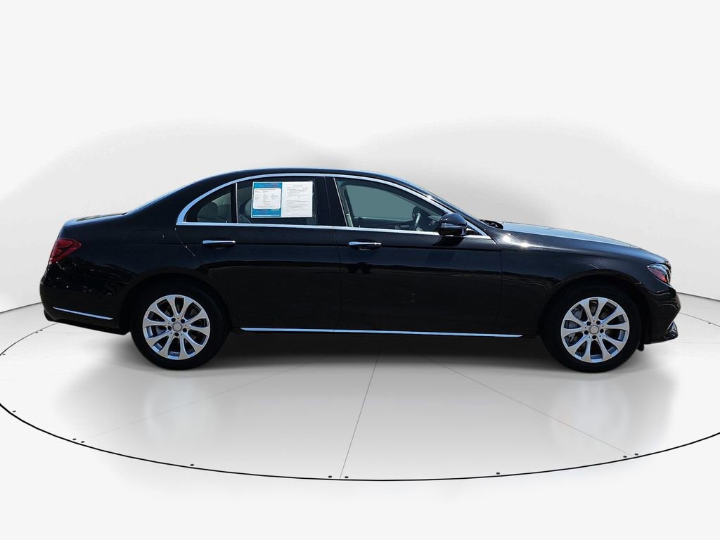 Used 2017 Mercedes-Benz E 300 image 5