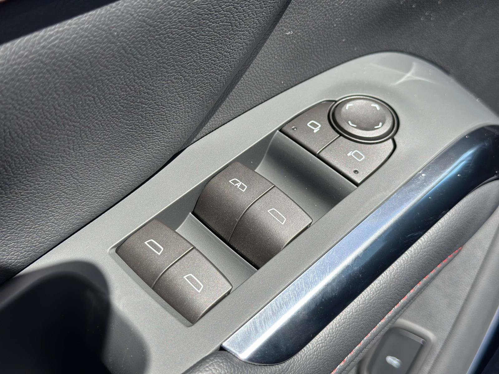 New 2026 Chevrolet Traverse Z71 w/ Enhanced Driving Package AWD/4WD image 20