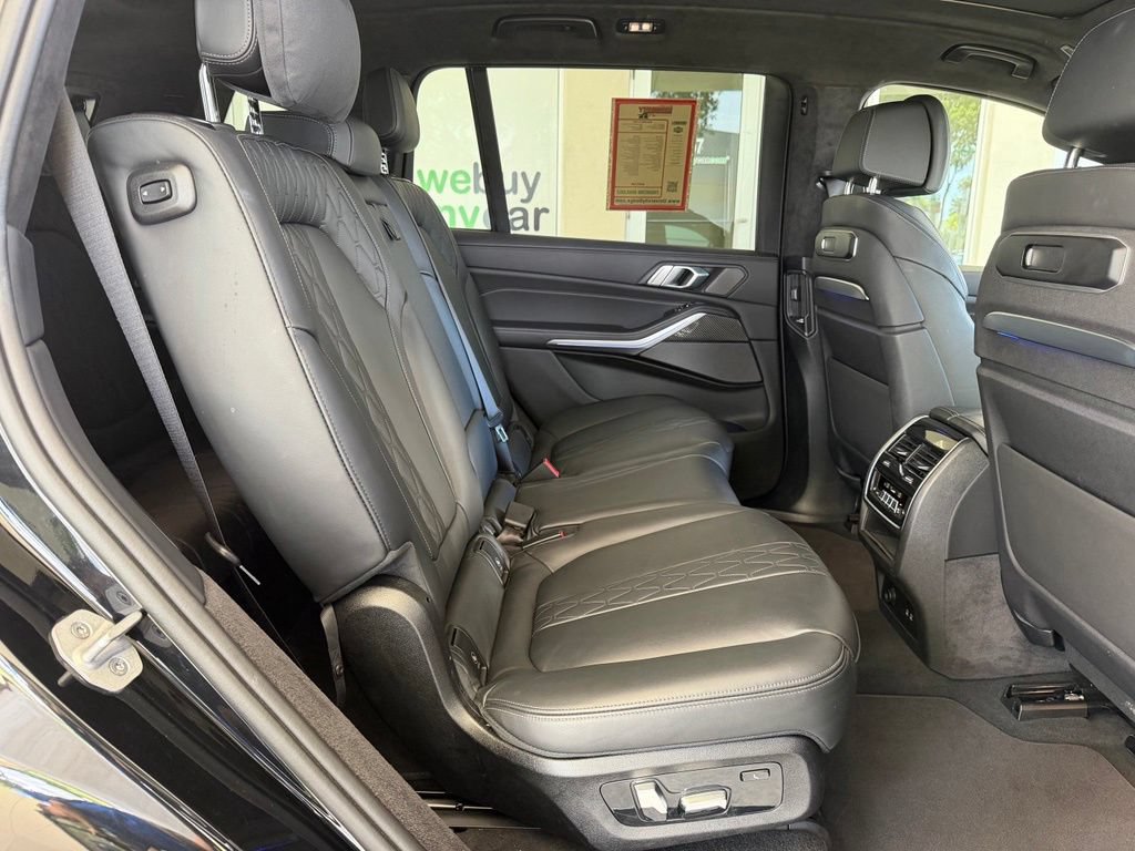 Used 2026 BMW X7 M60i AWD/4WD image 29