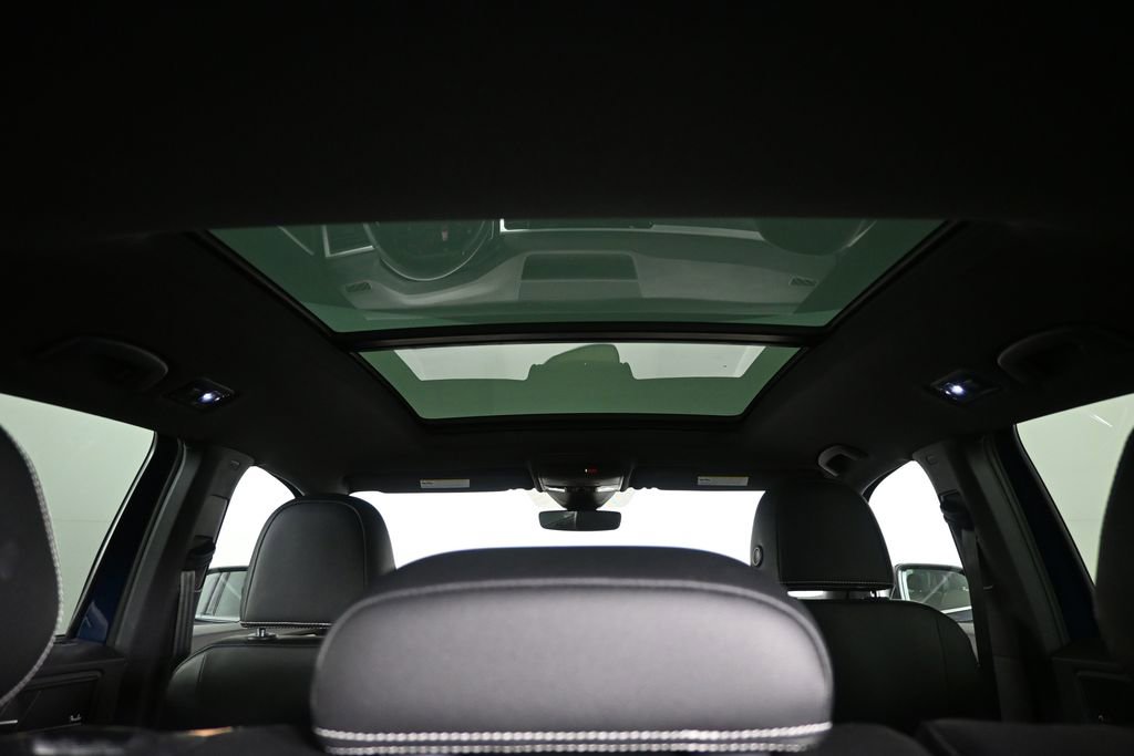 Used 2022 Volkswagen Atlas Cross Sport SEL Premium R-Line image 19