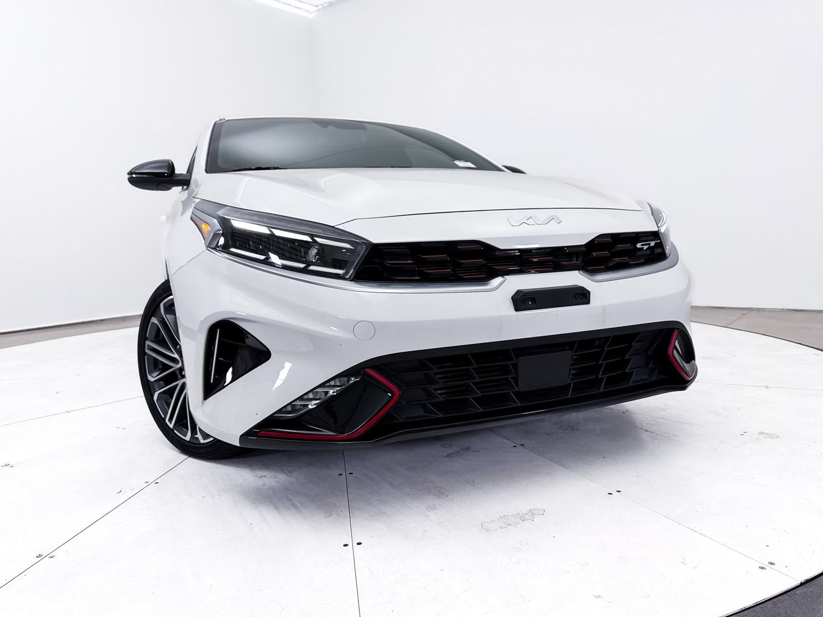 Used 2024 Kia Forte GT FWD image 7