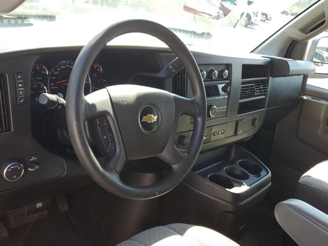 Used 2018 Chevrolet Express 2500 w/ Driver Convenience Package image 10