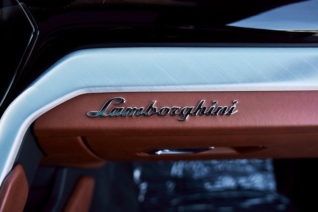 Used 2023 Lamborghini Urus S image 42