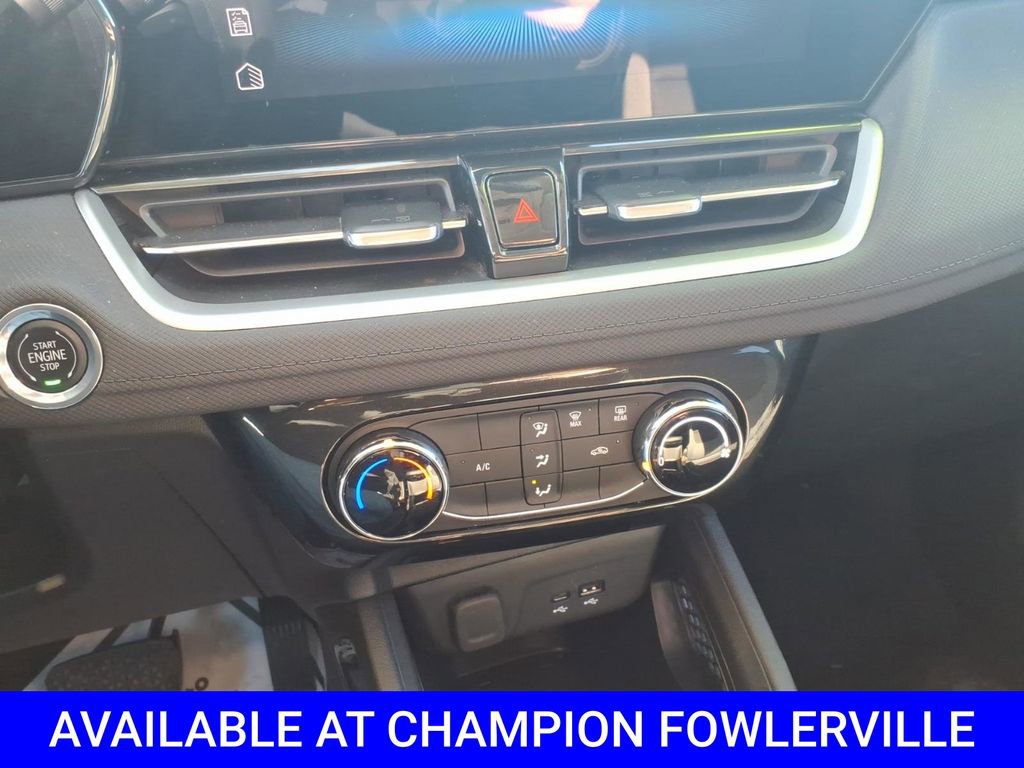 Used 2025 Chevrolet TrailBlazer LT image 22