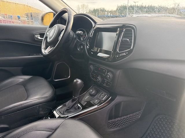 Used 2021 Jeep Compass Altitude w/ Sun and Sound Group image 10