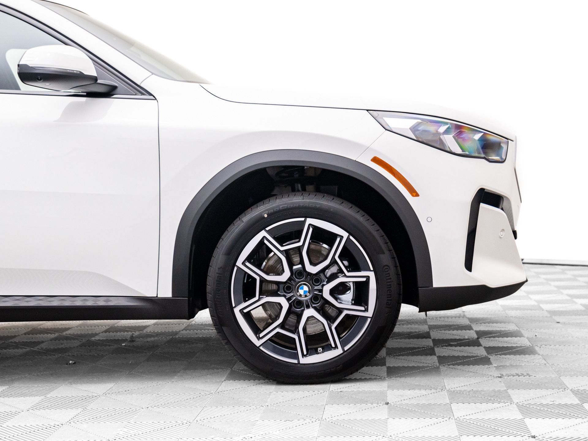 New 2026 BMW X2 xDrive28i w/ Technology Package AWD/4WD image 31