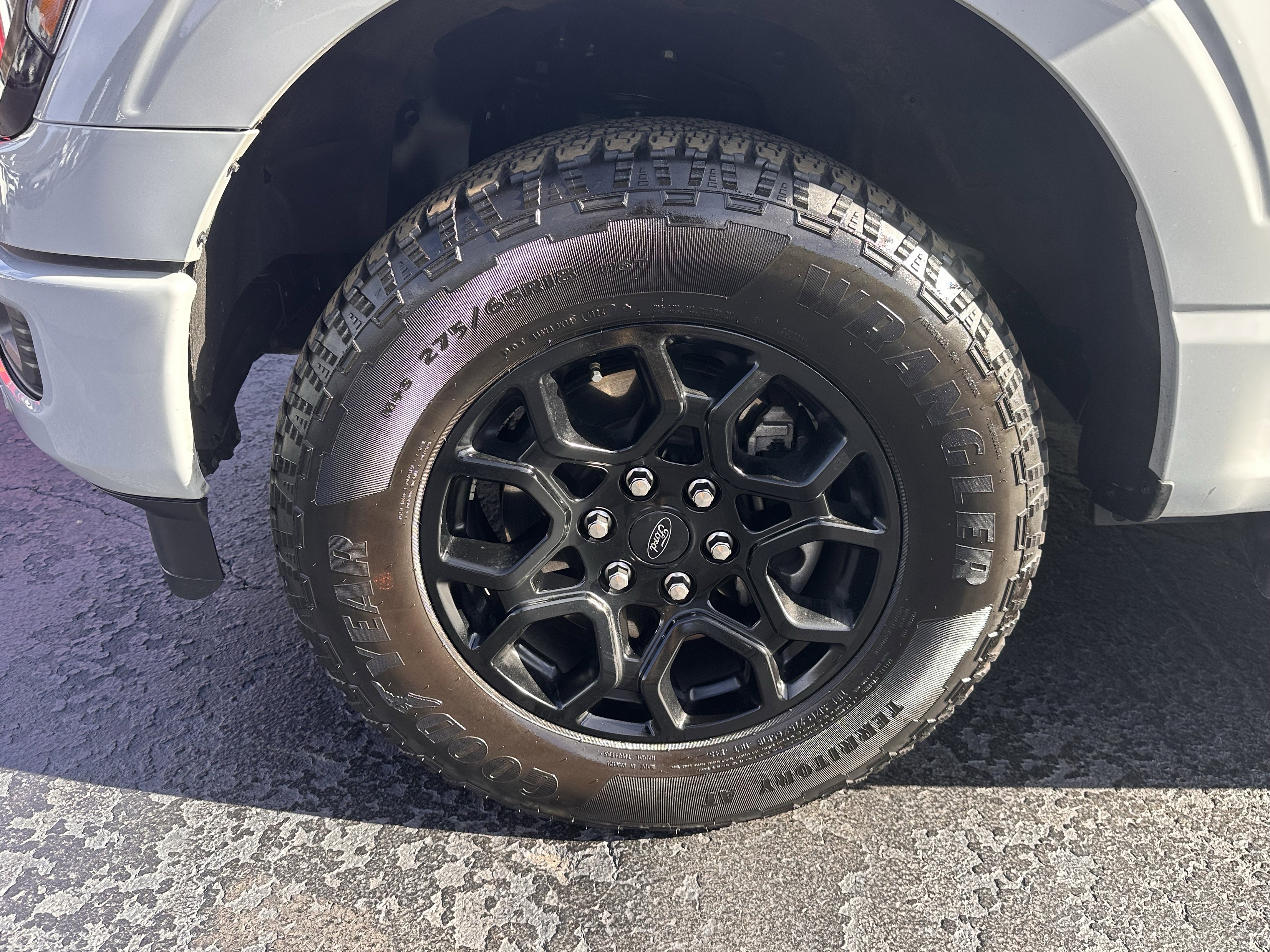 Used 2024 Ford F150 XLT w/ Equipment Group 302A MID image 19