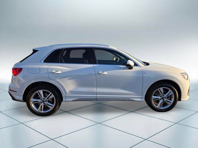 Used 2023 Audi Q3 2.0T Premium Plus w/ Premium Plus Package AWD/4WD image 3
