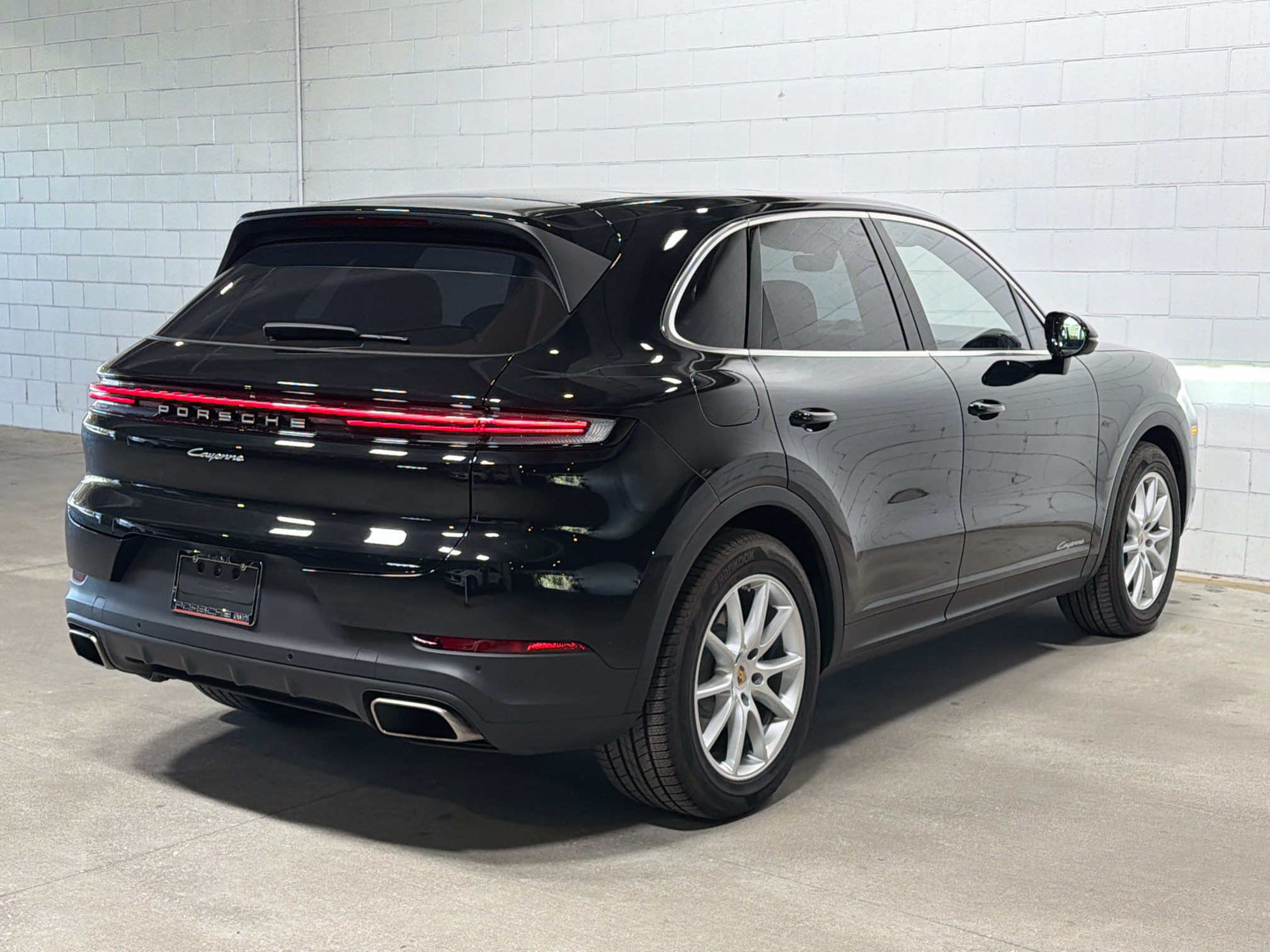 Certified 2026 Porsche Cayenne AWD/4WD image 7
