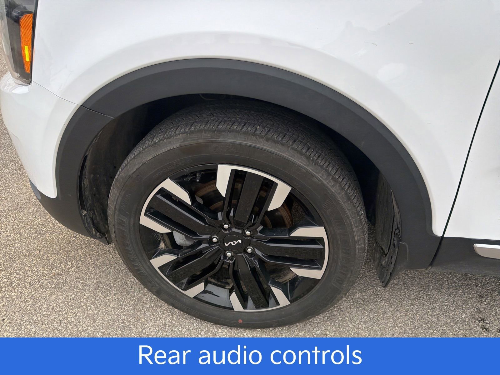 Used 2025 Kia Telluride SX Prestige AWD/4WD image 30