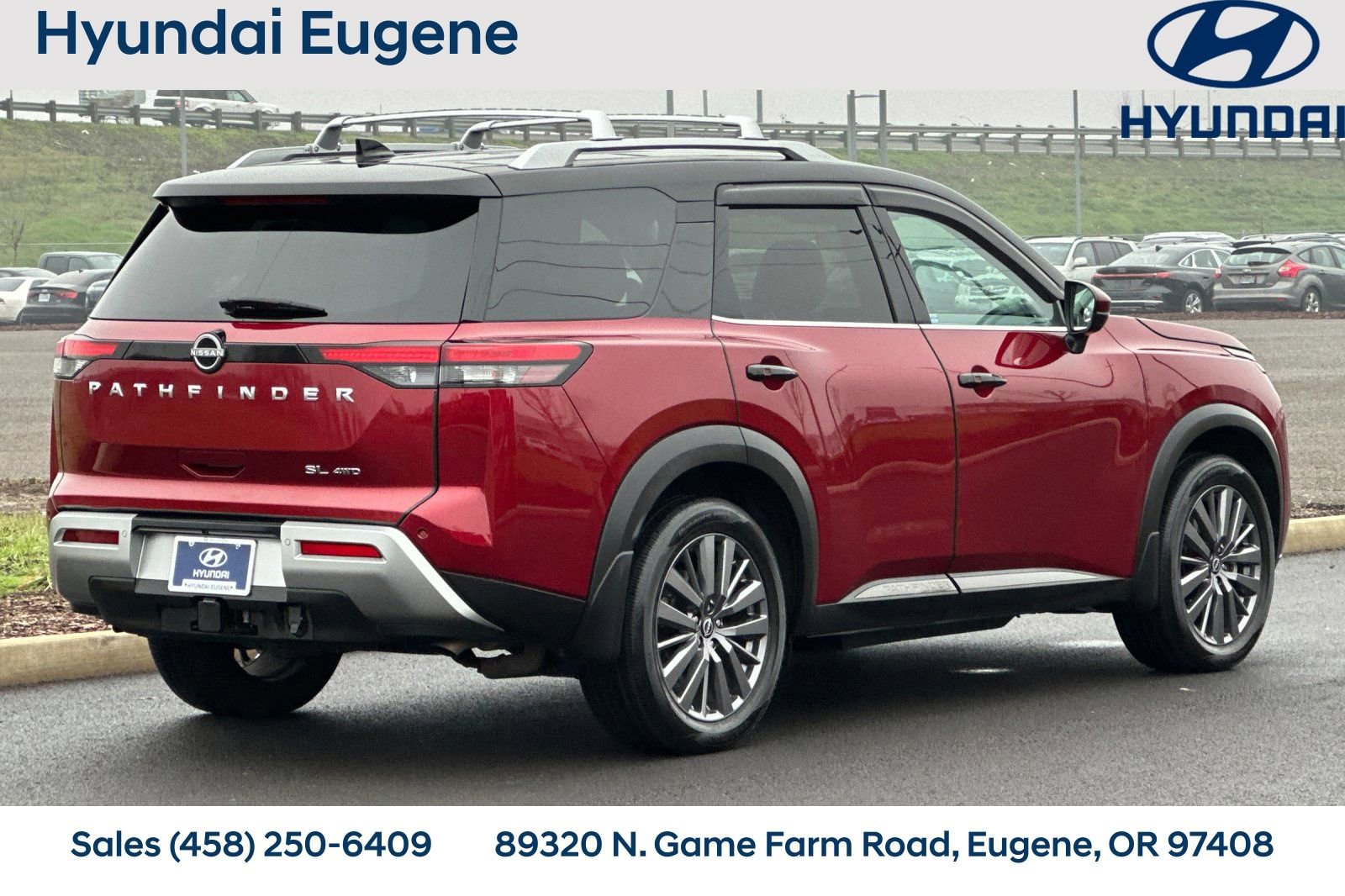 Used 2023 Nissan Pathfinder SL w/ SL Premium Package image 3