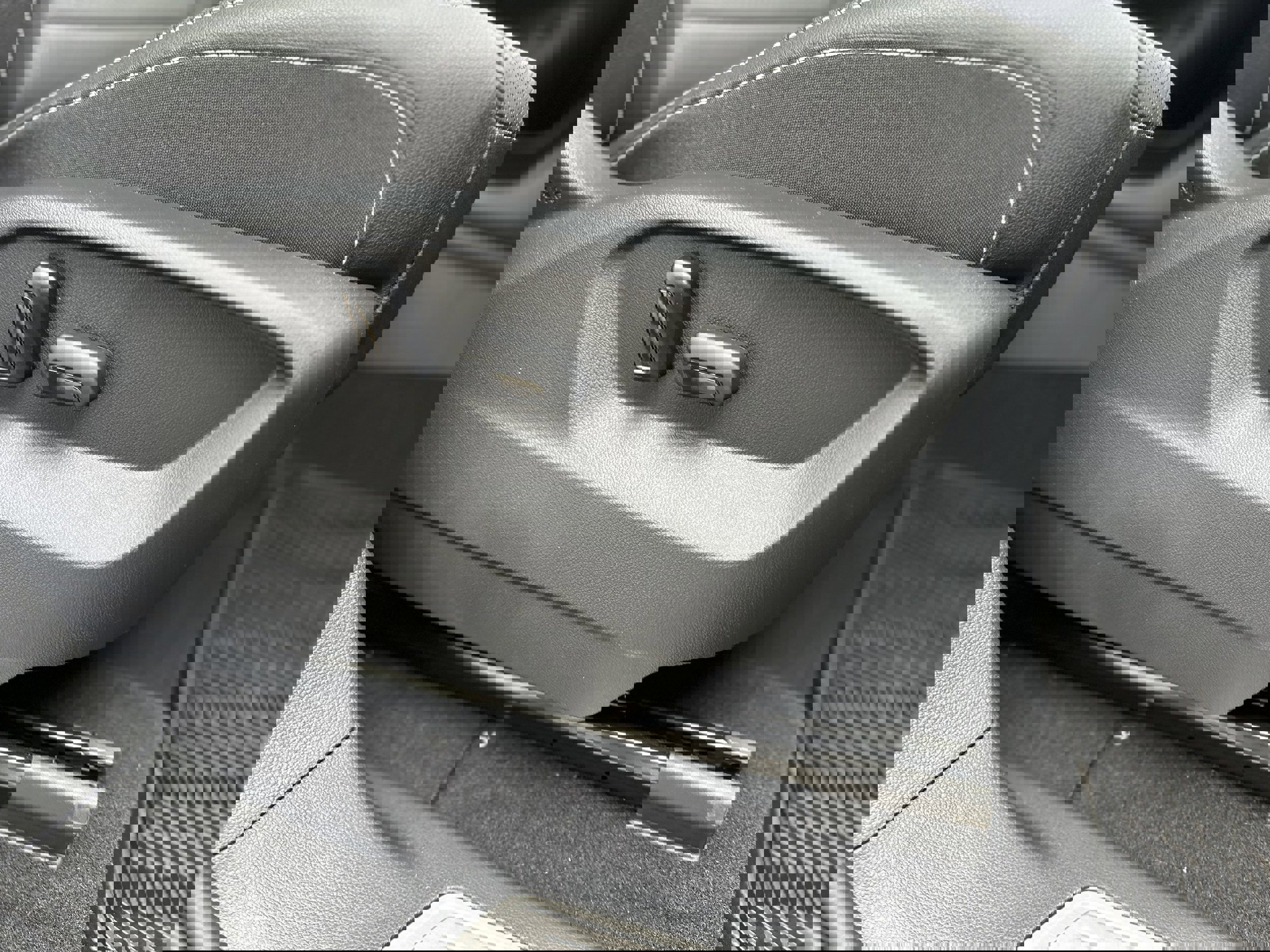 New 2025 Volkswagen Atlas SEL image 39