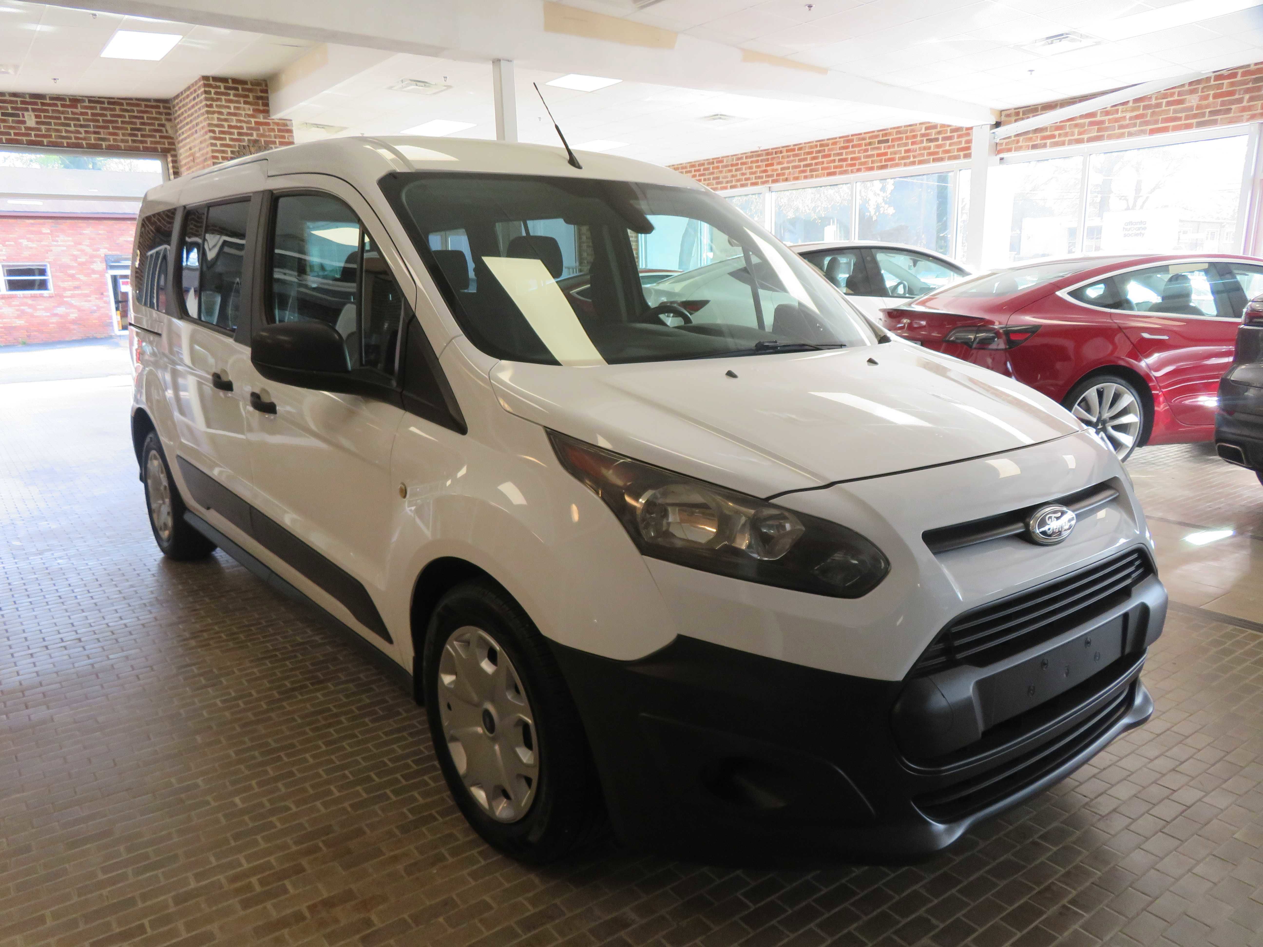 Used 2016 Ford Transit Connect XL image 3