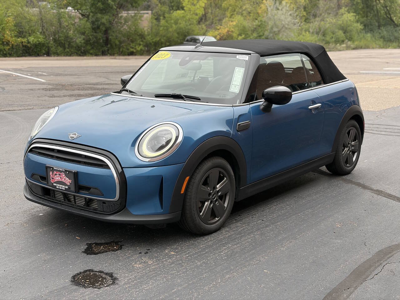 Used 2023 MINI Cooper Convertible FWD image 4