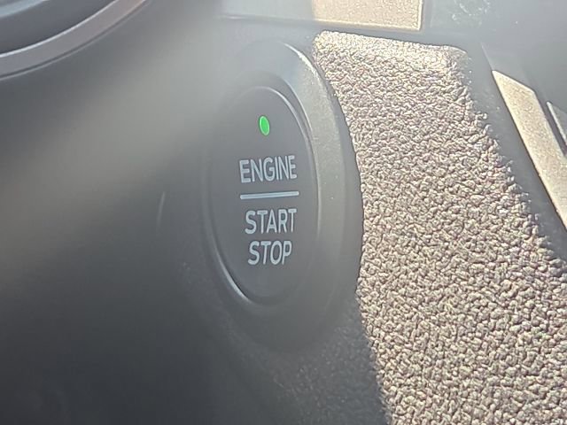 Used 2020 Ford Escape SE FWD image 43