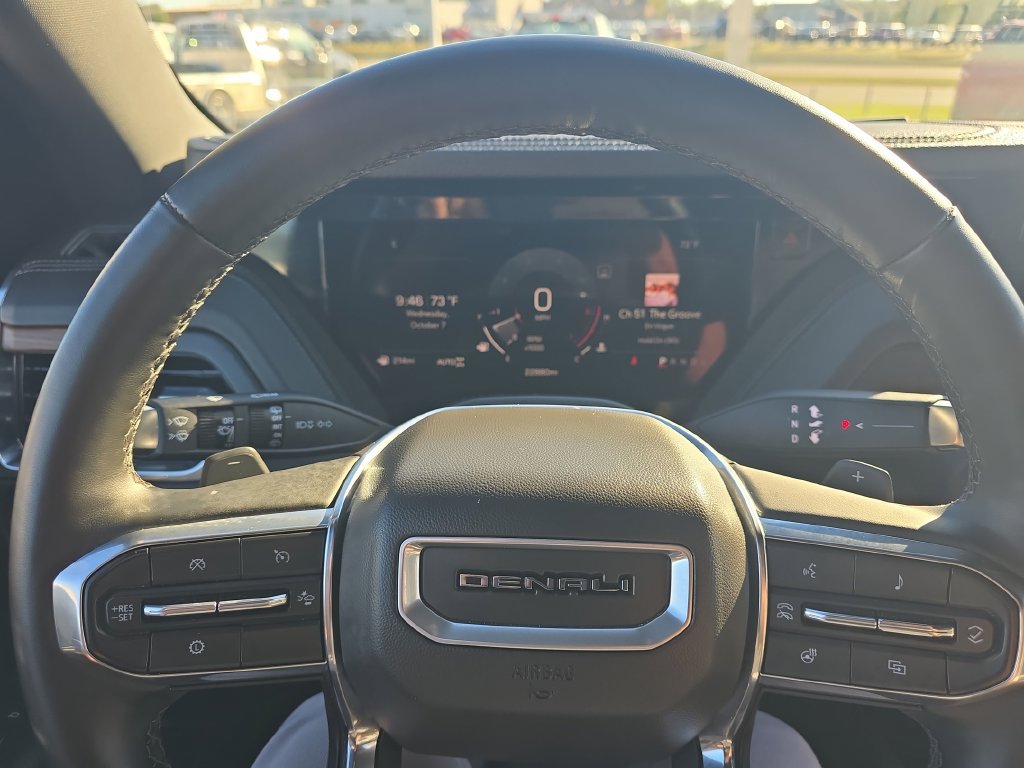 Used 2025 GMC Yukon Denali AWD/4WD image 33