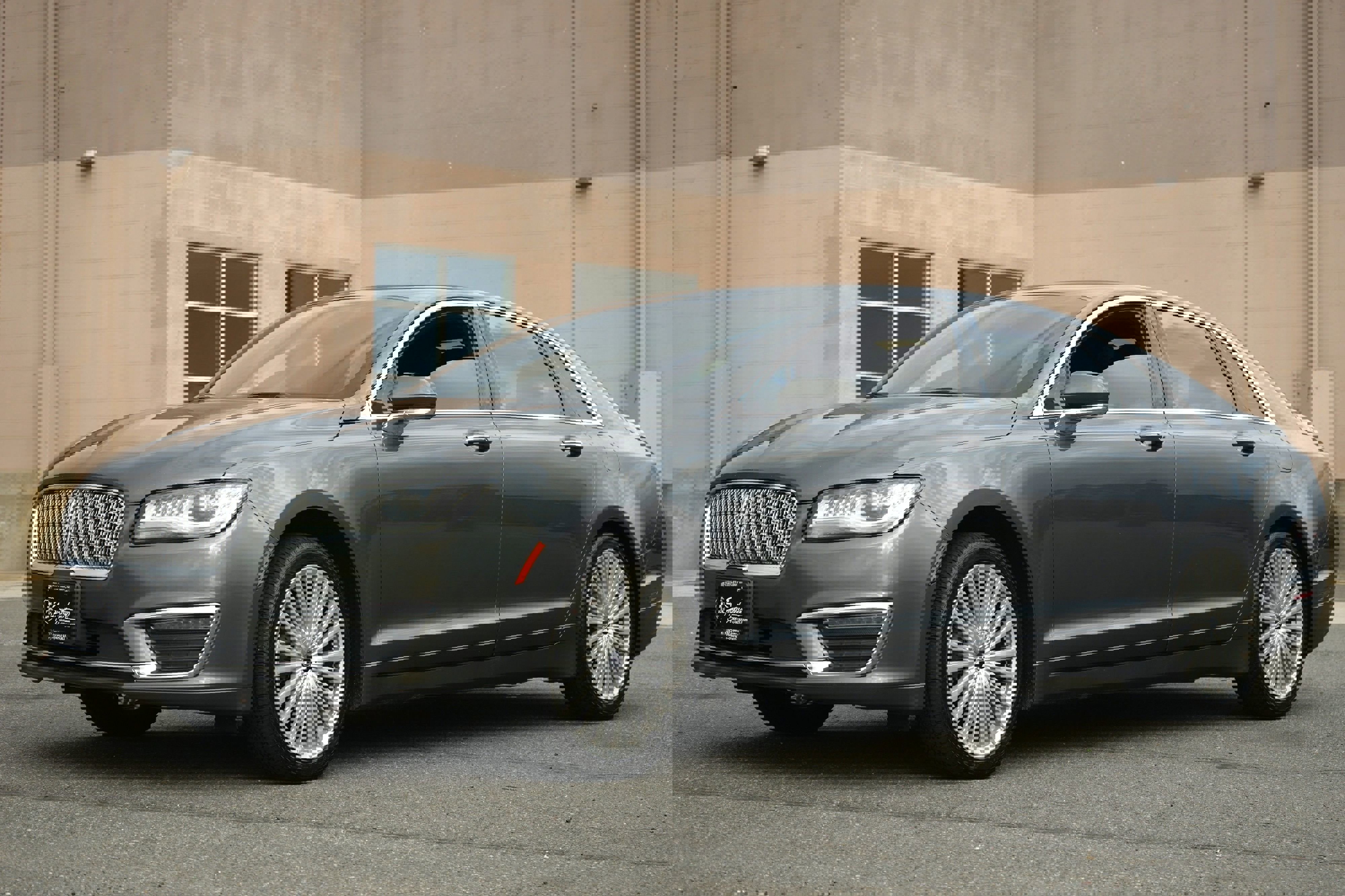 Used 2017 Lincoln MKZ Reserve FWD image 2